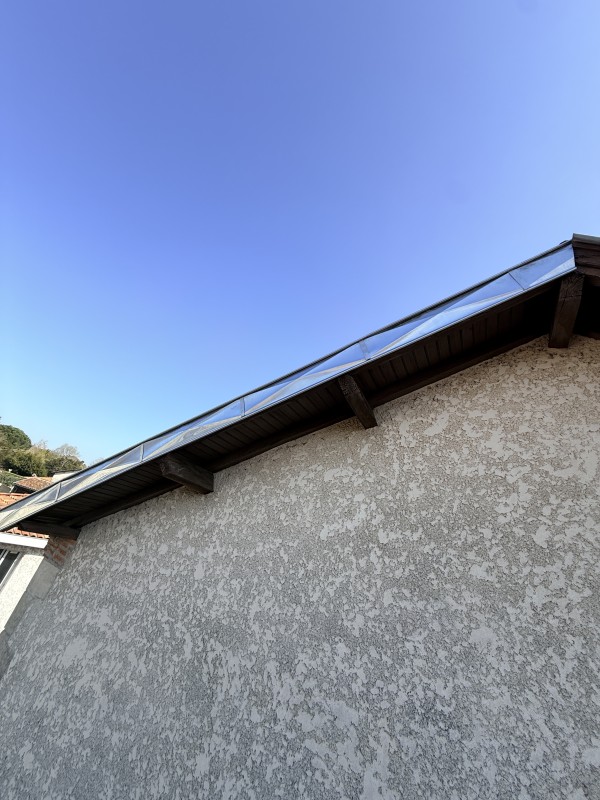 rive de bandeaux en zinc pointe de diamant 